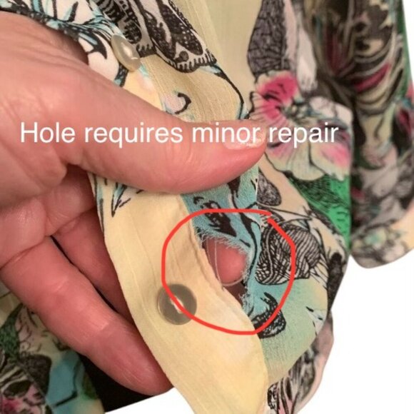 🦋 Signature Studio Butterfly Pattern Sheer Blouse, Pre-Owned, Size S 🌸 - Picture 8 of 17